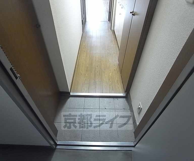 玄関　シューズボックス付き。