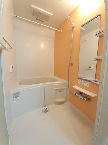 バス・シャワールーム　お風呂です