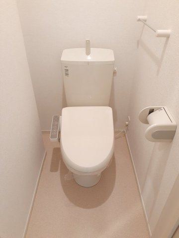 トイレ　ゆったりとした空間のトイレです