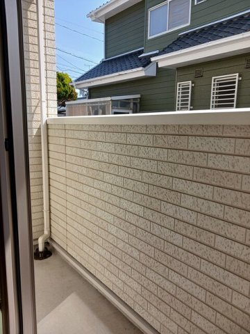 バルコニー　外からの目が気にならないバルコニーで洗濯物が干せます