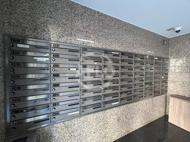 その他共有部分　パークモダン新大阪　メールボックス