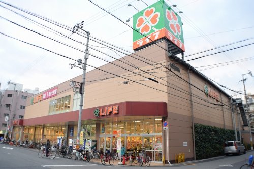 スーパー　ライフ大国町店（スーパー）まで343m