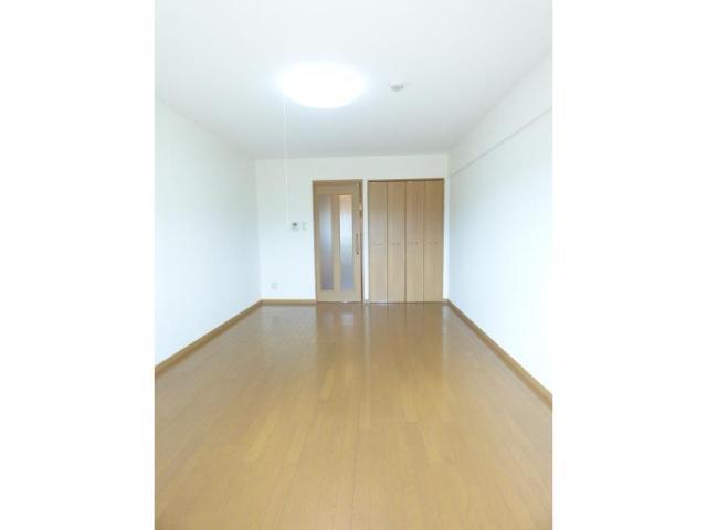 居室・リビング　10.5帖洋室