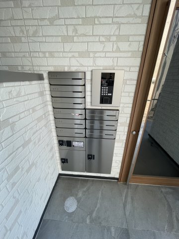 その他共有部分　オートロック・宅配ボックス完備♪