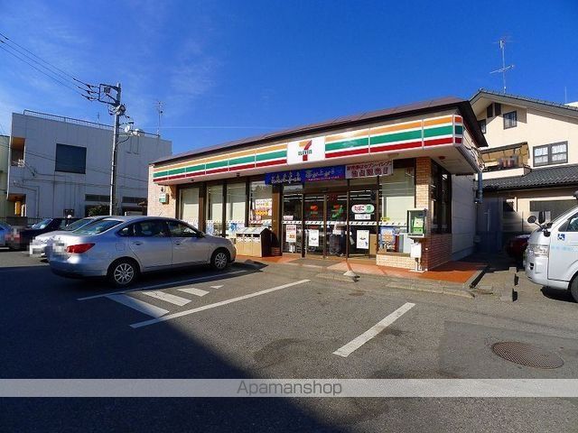 コンビニ　セブンイレブン館林城町店（コンビニ）まで1200m