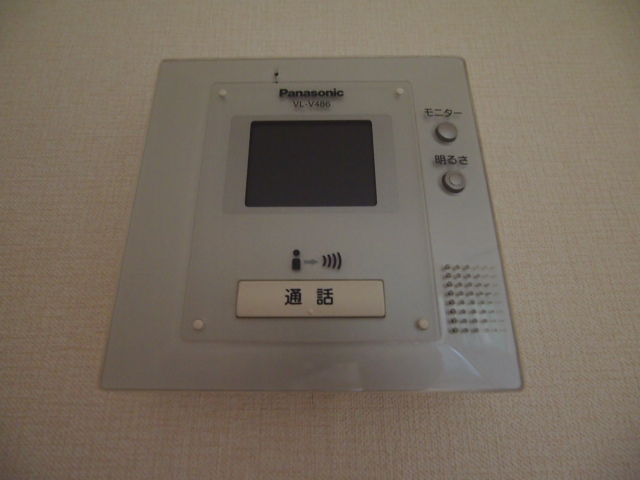 セキュリティ　モニターつきで安心のインターホン