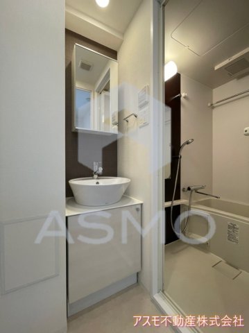 洗面設備　同マンション別部屋参考写真