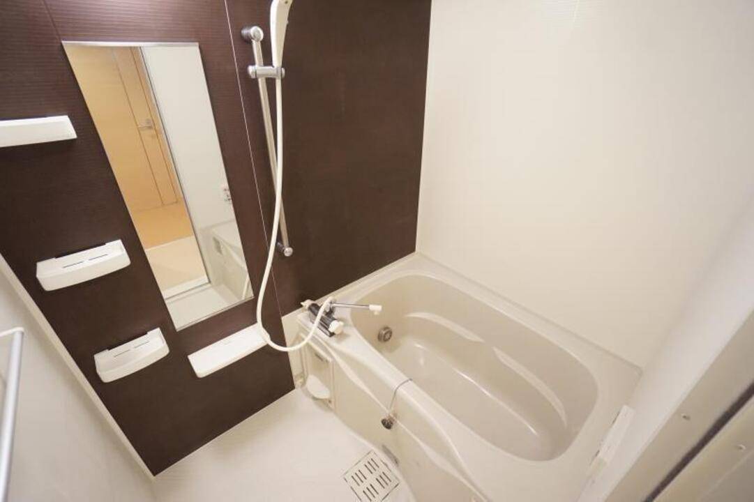 バス・シャワールーム　浴室