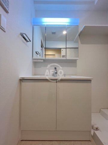 洗面設備　スプランディッド難波WESTII　独立洗面台