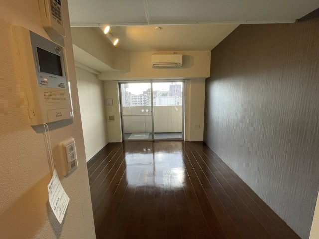 居室・リビング　イメージとして同建物他部屋を表示しています