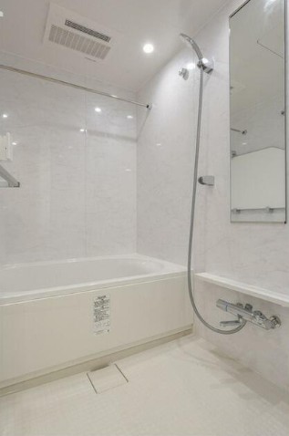 バス・シャワールーム　同タイプのお写真です