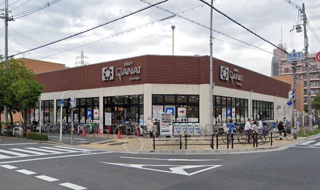 スーパー　イズミヤ　豊新店（スーパー）まで316m