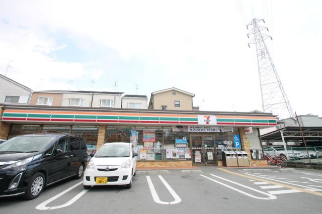 コンビニ　セブンイレブン 守口藤田町4丁目店（コンビニ）まで580m
