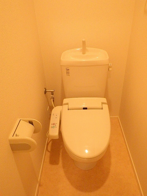 トイレ　★温水洗浄便座★
