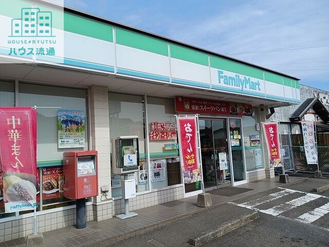 コンビニ　ファミリーマート朝長小迎店（コンビニ）まで625m