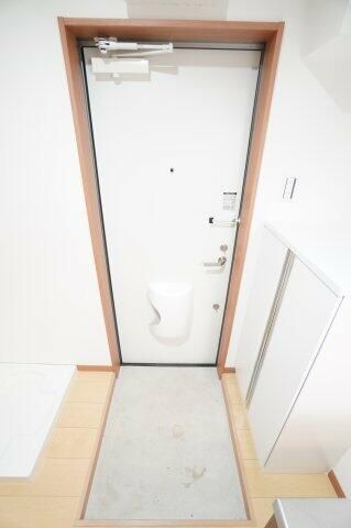 玄関　落ち着いた玄関です