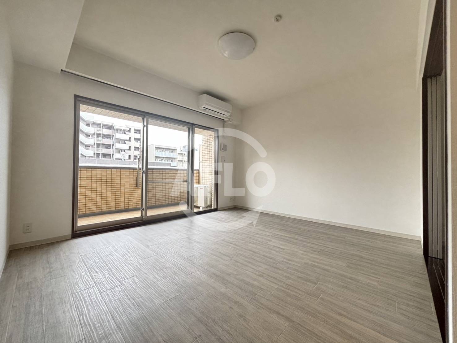 居室・リビング　アーバネックス西長堀　リビング