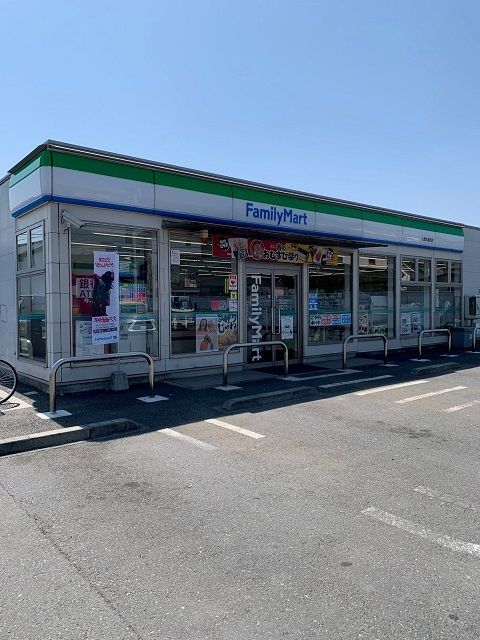 コンビニ　ファミリーマート入間木蓮寺店（コンビニ）まで1100m