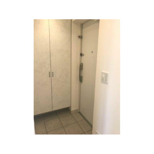 玄関　※参考写真