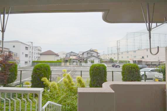 眺望　この見晴らしが明るいお部屋を作ってますよ。