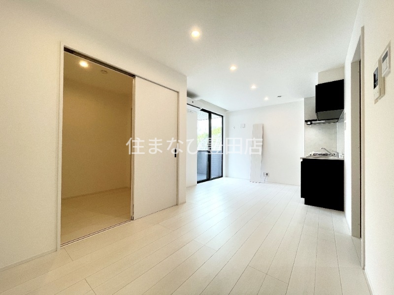 居室・リビング　同型別部屋写真