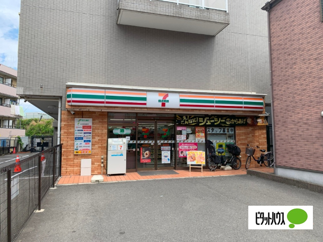 コンビニ　セブンイレブン横浜弘明寺口店（コンビニ）まで402m