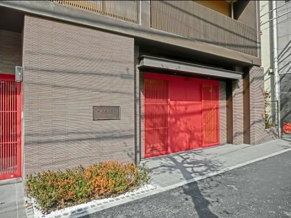 エントランス　モニタ付きオートロック・宅配BOX