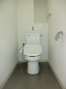 トイレ　シャワー付トイレ