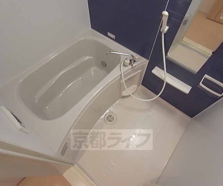 バス・シャワールーム　高級感のあるお風呂です。