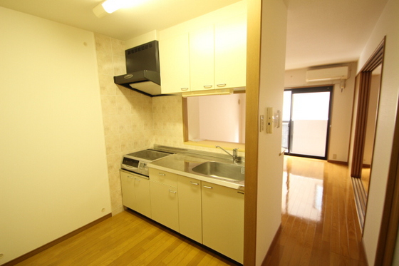 キッチン　※別部屋の写真です