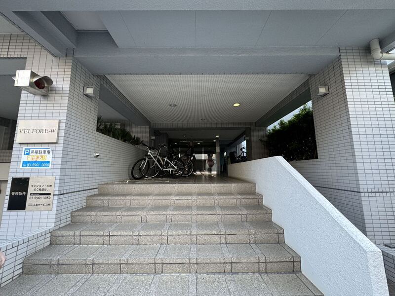 エントランス　エントランス