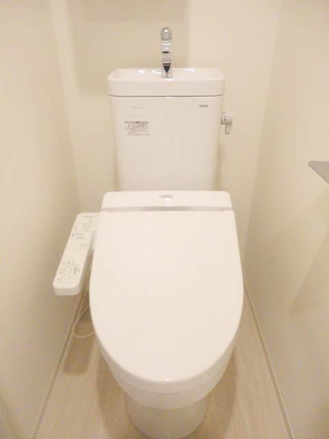 トイレ　★温水洗浄便座★