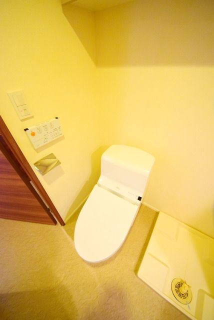 トイレ　★★快適なウォシュレット付き★★