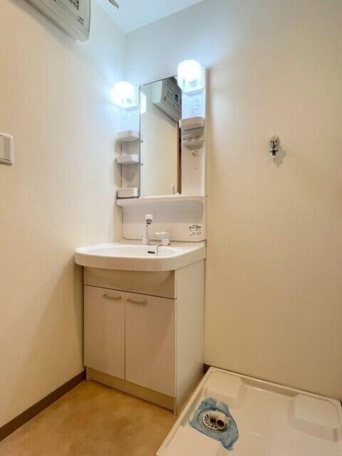 洗面設備　忙しい朝には欠かせない洗面所です