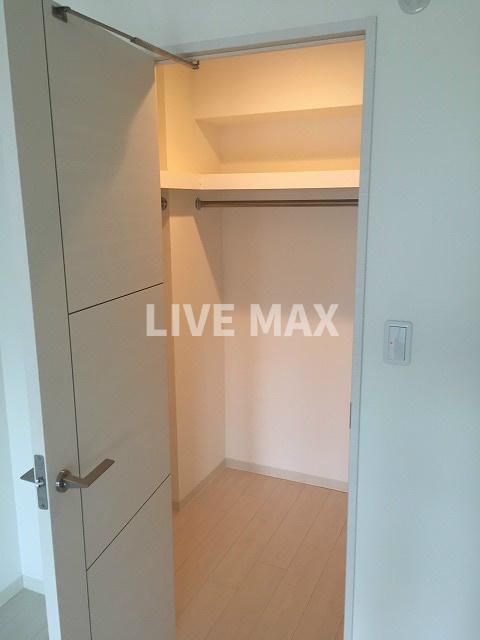 収納　ウォークインクローゼット