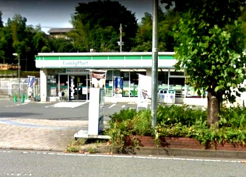 コンビニ　ファミリーマート水沢三丁目店（コンビニ）まで1072m