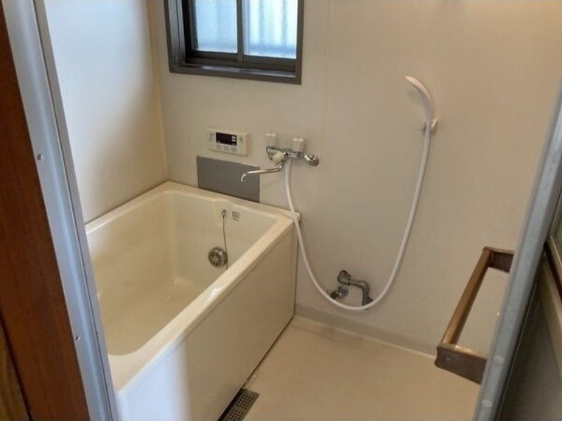 バス・シャワールーム　図面と現状に相違がある場合には現状を優先