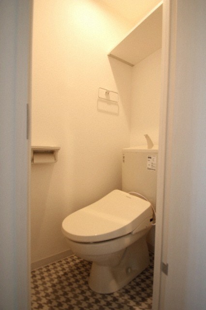 トイレ　ウォシュレット付きトイレです♪