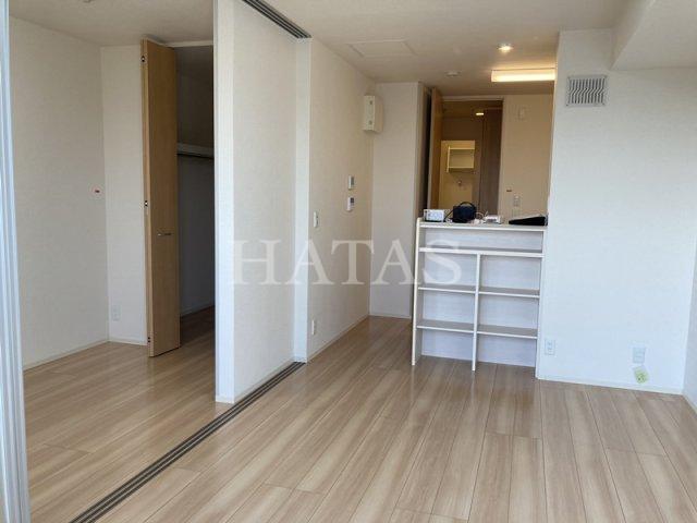 居室・リビング　同物件別部屋です。