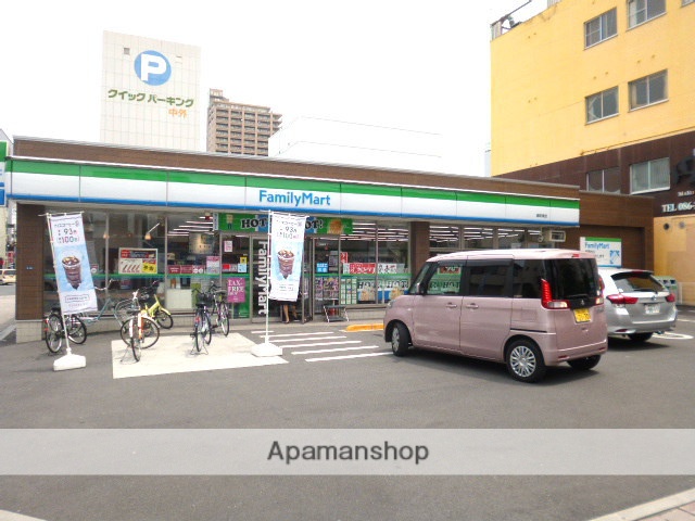 コンビニ　ファミリーマート／錦町東店（コンビニ）まで130m