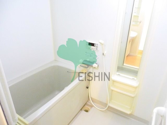 バス・シャワールーム　清潔感のある浴室です！