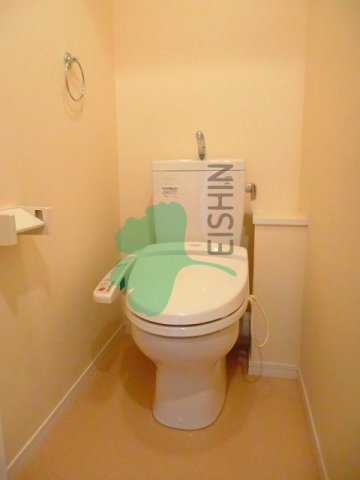 トイレ　清潔感のあるトイレです。