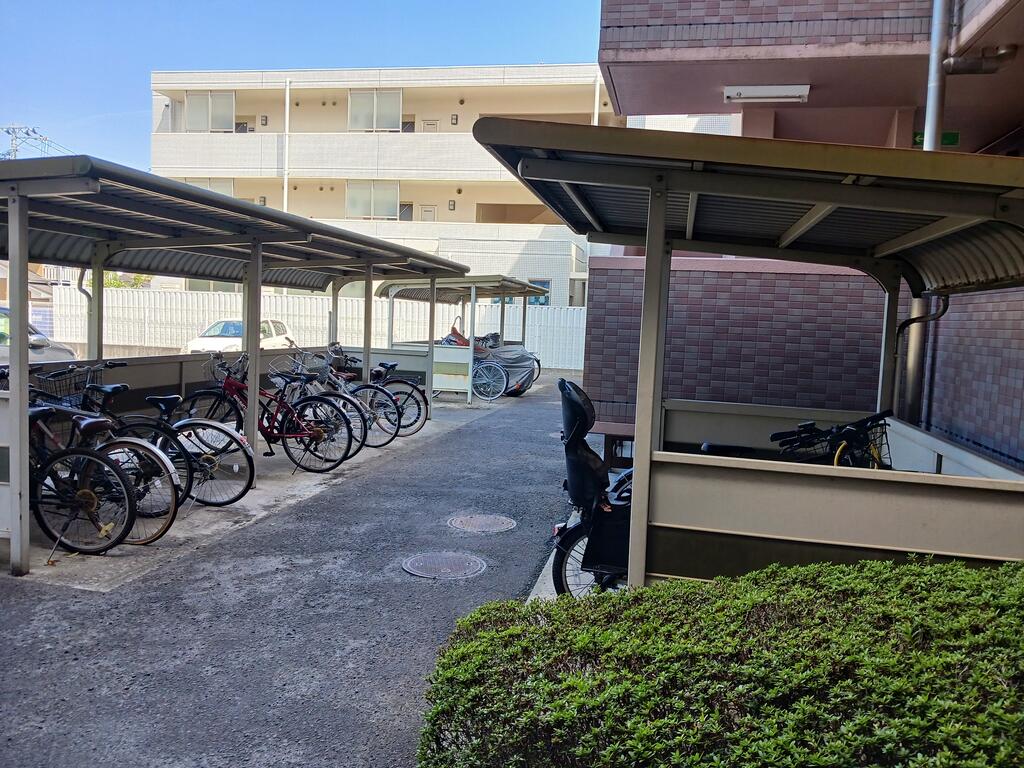その他共有部分　自転車＆バイク駐輪可！