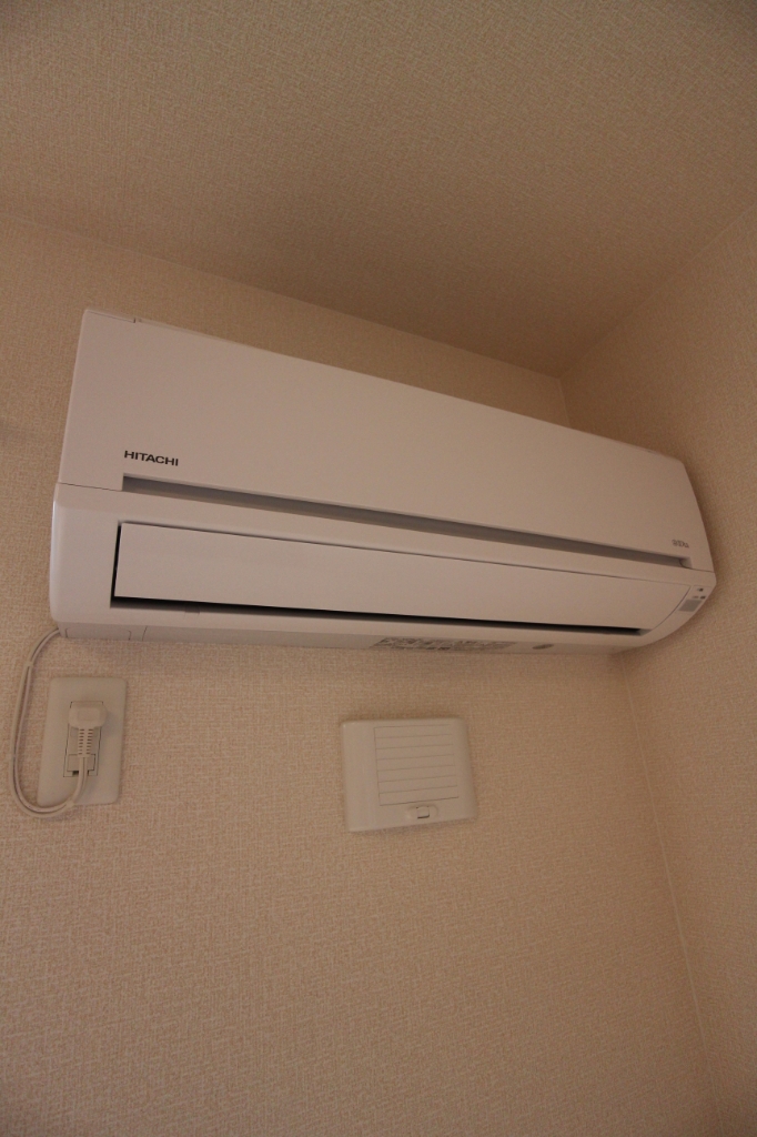 その他設備　※別号室の写真です。エアコン1台は設備です！