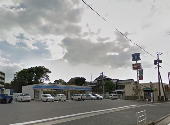 コンビニ　ローソン 苅田下新津店（コンビニ）まで578m