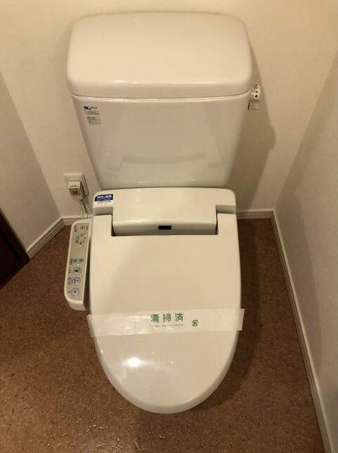 トイレ　別部屋参考写真