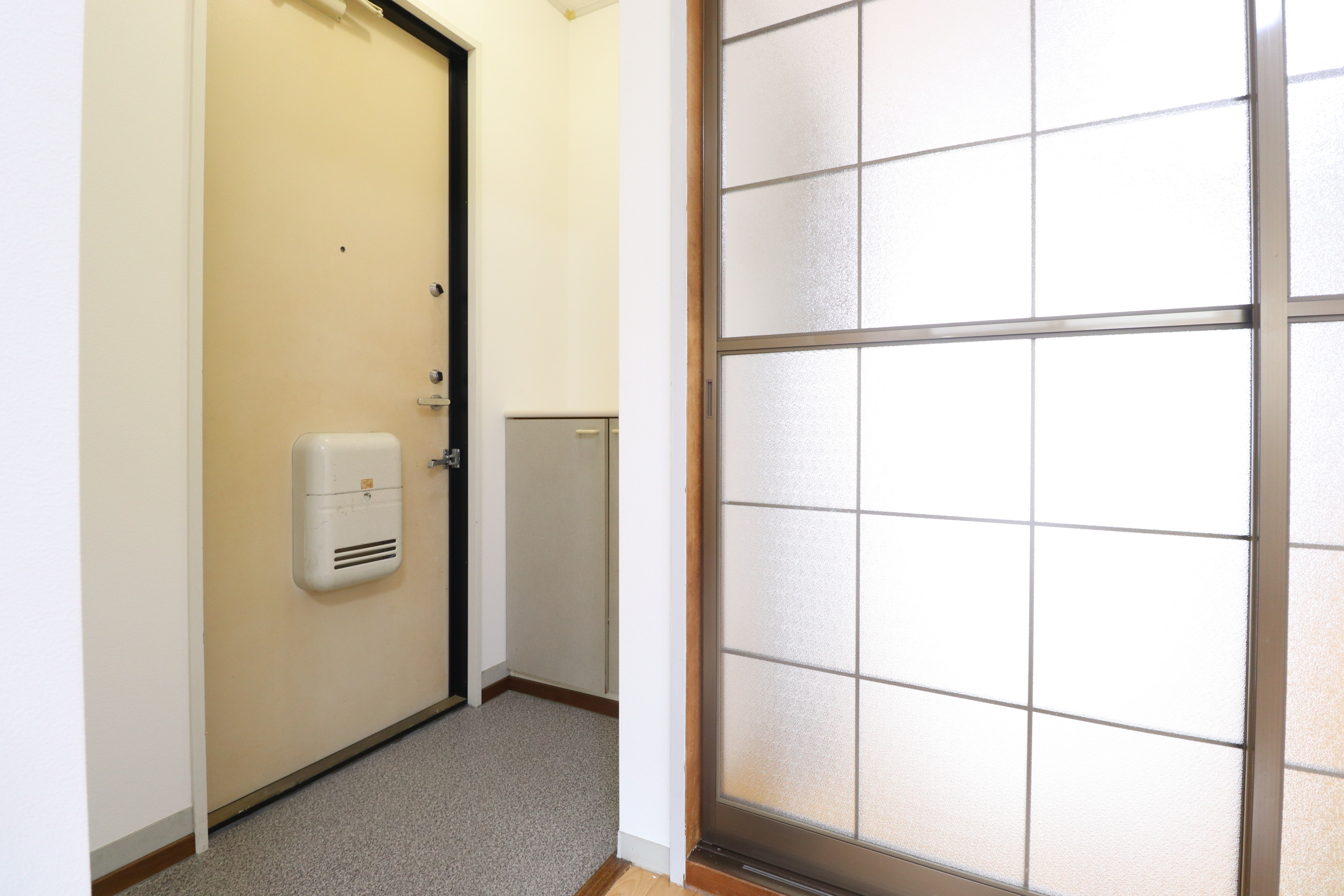 玄関　シューズbox付きの玄関♪