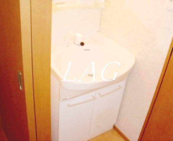 洗面設備　独立洗面台です。