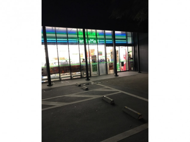 コンビニ　ファミリーマート早稲田大学中野プラザ店（コンビニ）まで255m