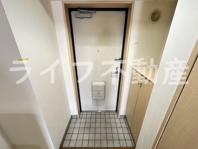 玄関　明るい玄関です